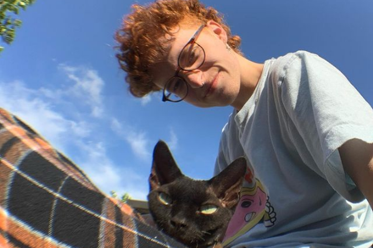 Cavetown membagikan momen melalui akun Instagram-nya.