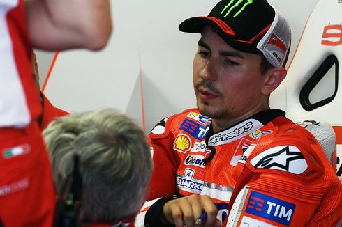 Lorenzo Masih Perlu Waktu untuk Adaptasi dengan Motornya