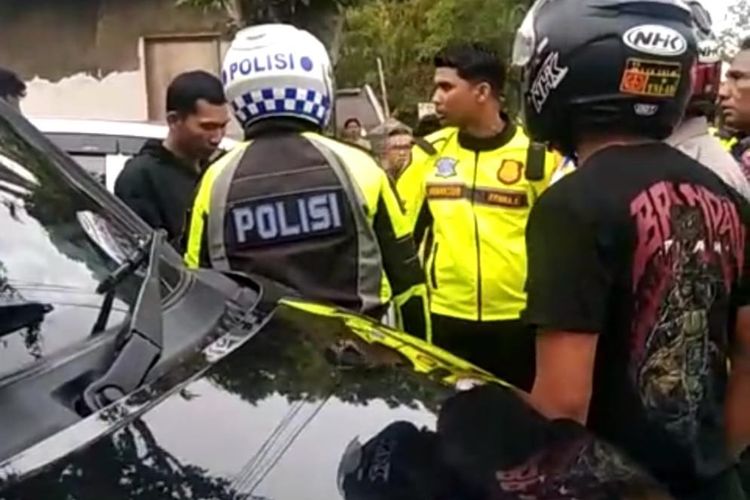 Perwira polisi di Kabupaten Timor Tengah Selatan (TTS) bentak anggota TNI berpakaian preman