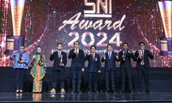 Pupuk Kaltim Raih SNI Award 2024, Bukti Komitmen Terhadap Inovasi dan Keberlanjutan