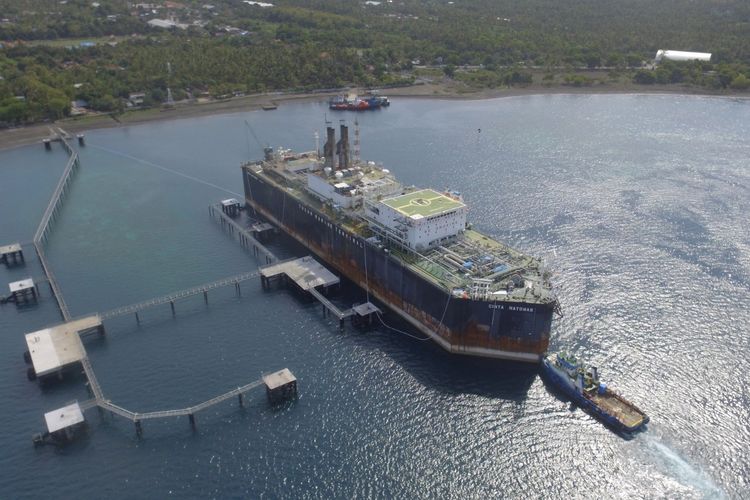 Pertamina Bersihkan Limbah Kapal Tanker Cinta Natomas di Buleleng, Pastikan Tak Ada Kebocoran