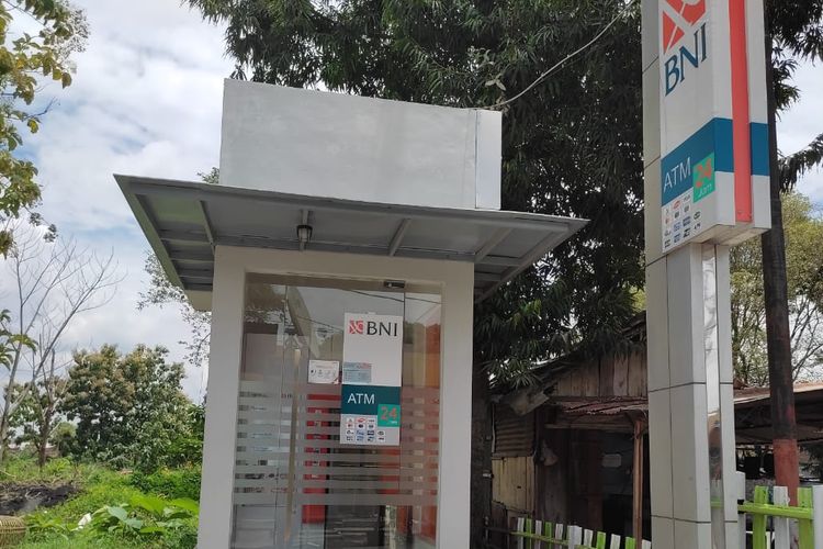 Cara transfer BNI ke BCA lewat ATM.