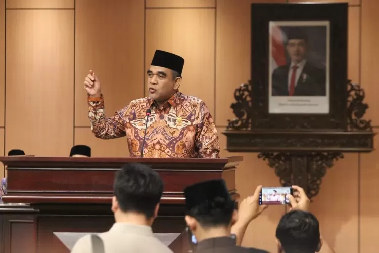 Ahmad Muzani: Pendidikan Bukan Hanya Mengasah Kecerdasan, tetapi Juga Akhlak