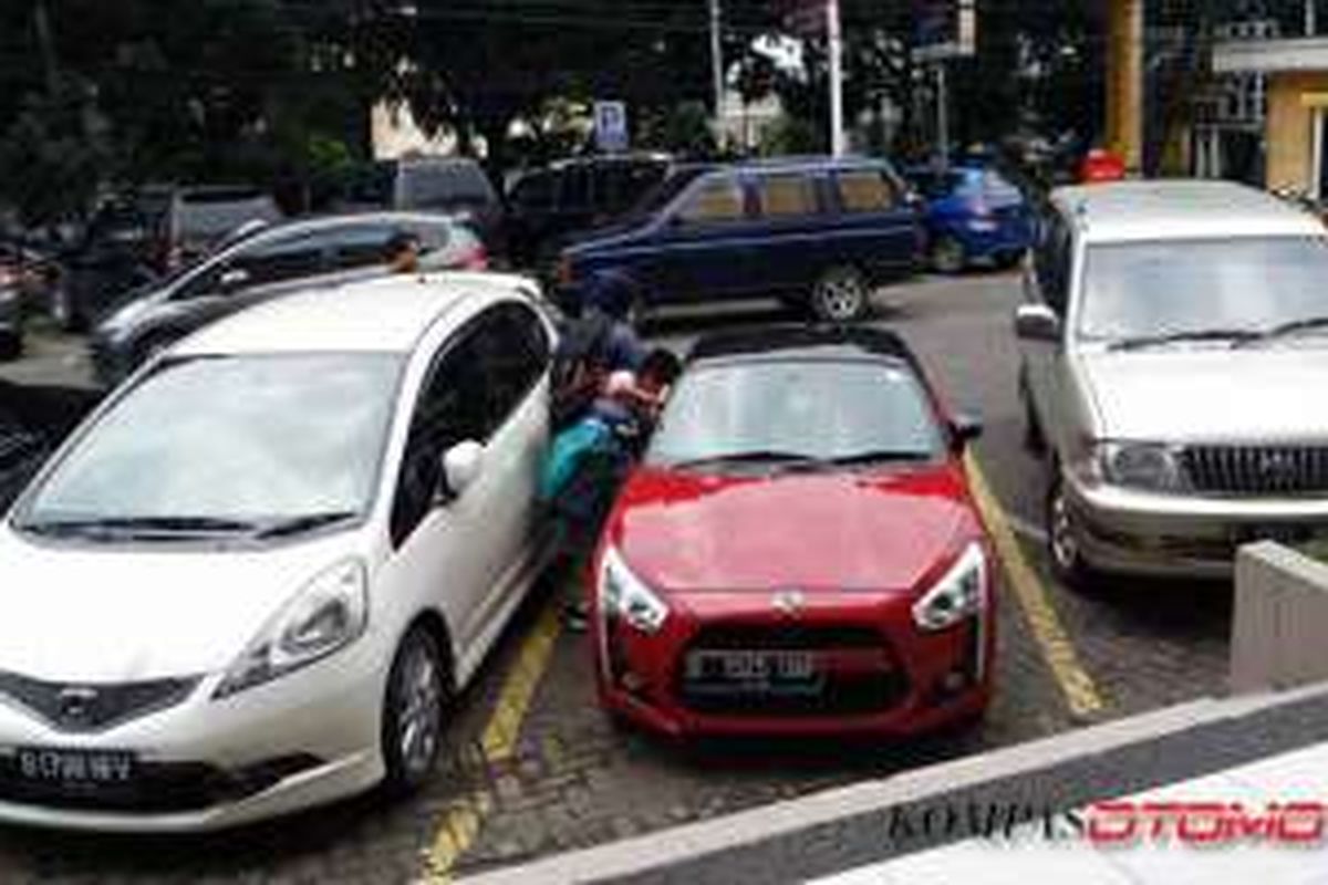 Daihatsu Copen bikin orang penasaran.