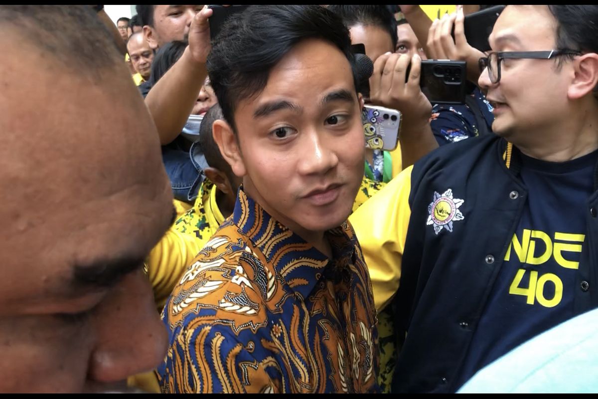 Wali Kota Solo Gibran Rakabuming Raka di kantor DPP Partai Golkar, Slipi, Jakarta, Sabtu (21/10/2023). 