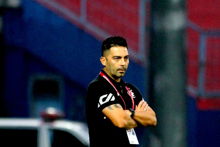 Pelatih Persik Kediri, Javier Roca.