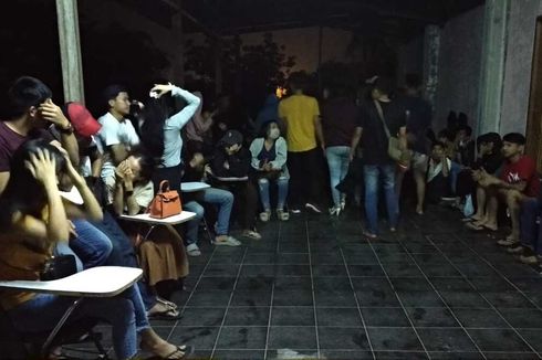 61 Pasangan Mesum di Kos Digerebek, Ada yang Bugil dan Sembunyi di Toilet