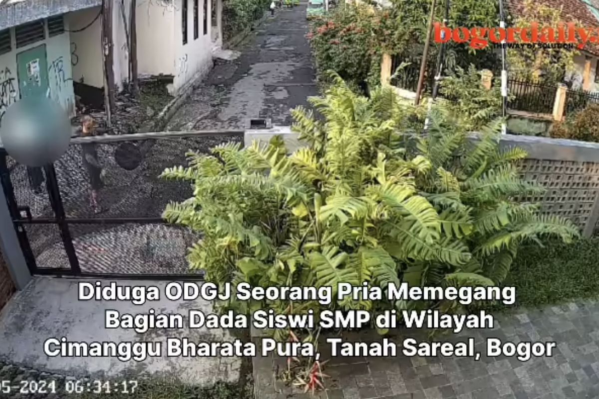 Viral di media sosial rekaman kamera pengawas closed circuit television (CCTV) memperlihatkan aksi begal payudara  yang dilakukan seorang pria terhadap siswi SMP di Bogor, Jawa Barat.