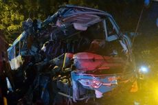Tragedi Kecelakaan Bus Tewaskan 5 Peziarah di Gresik, Sopir Diduga Mengantuk