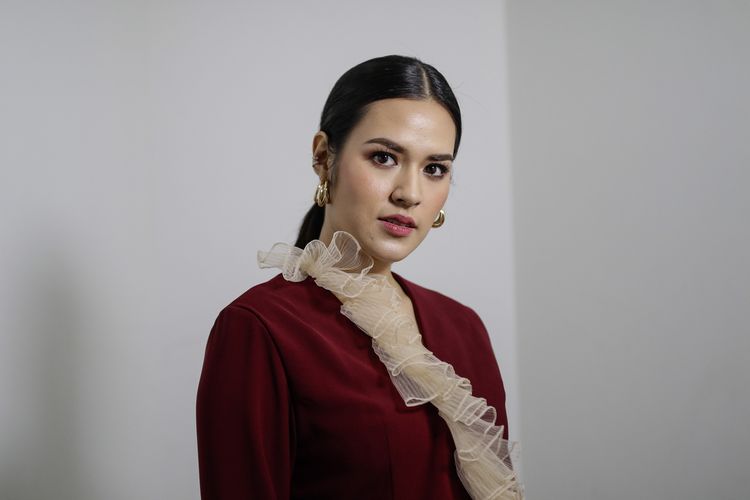 Raisa Andriana saat mengunjungi Kantor Redaksi Kompas.com di Menara Kompas, Jakarta, Selasa (26/11/2019). Raisa akan menggelar konser bertajuk Raisa Live in Concert 2020 di Stadion Utama Gelora Bung Karno, Jakarta, 27 Juni 2020 mendatang.