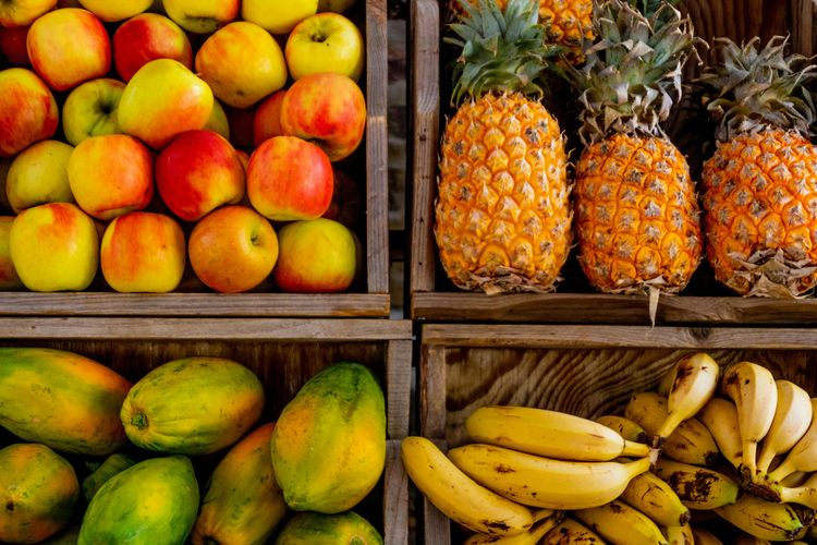 Salah satu manfaat makan buah setiap hari adalah melindungi dari penyakit jantung.