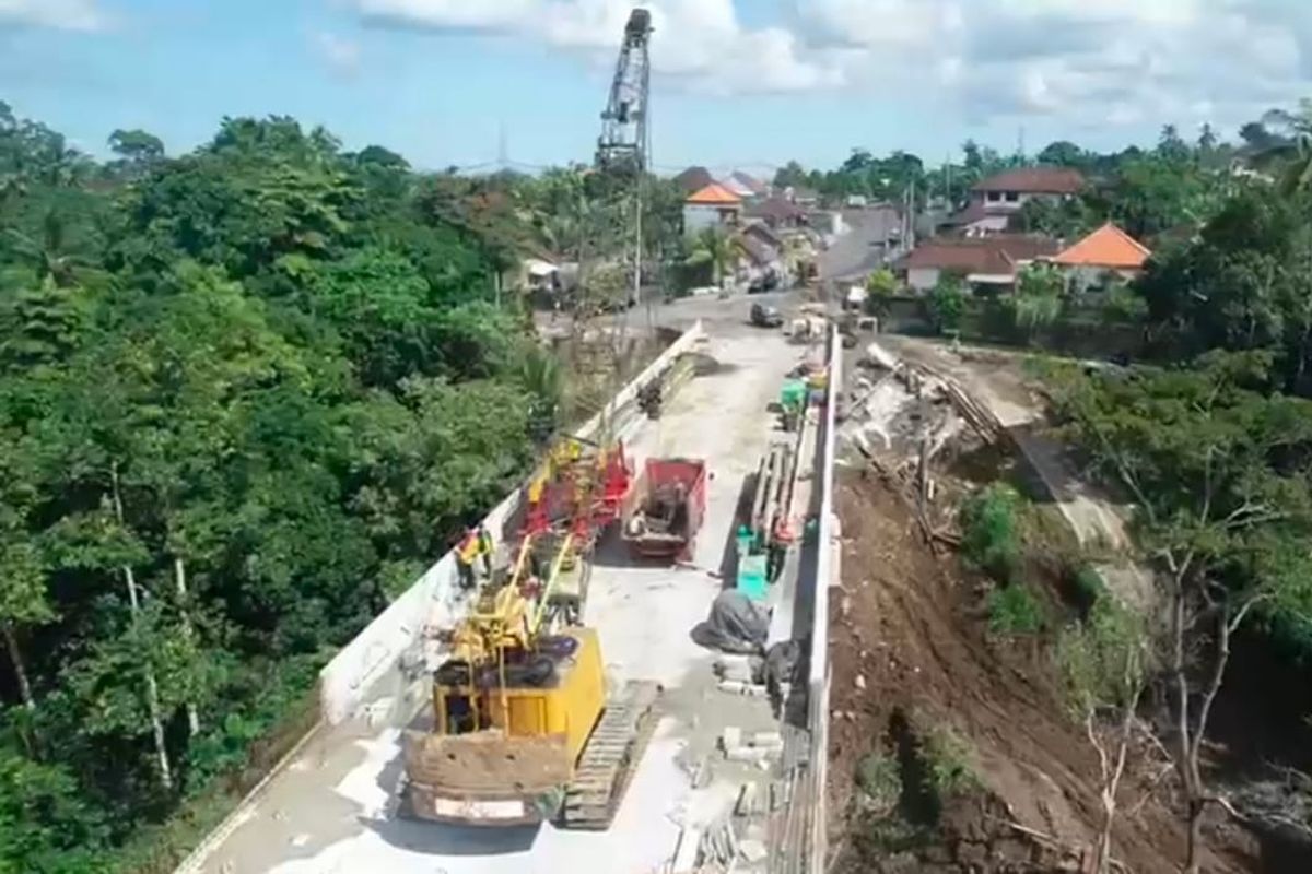 Konstruksi Jembatan Shortcut Yeh Otan di Bali.