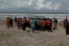 Main Bola di Pantai, Tiga Remaja Tewas Disapu Ombak