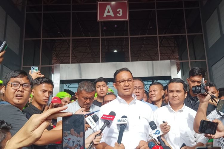 Akan Kampanye Akbar di JIS, Anies Dapat Laporan Bus yang Angkut Relawan ke Jakarta "Disabotase"