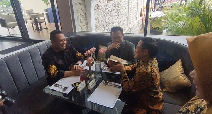 Cak Imin Hadiri Peluncuran Buku Bamsoet, Keduanya Tampak Akrab walau Beda Kubu di Pilpres 2024