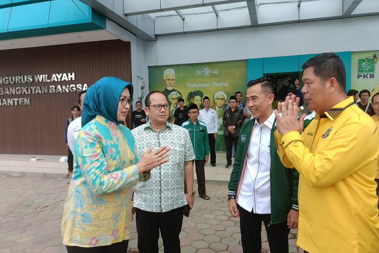 Bakal Calon Gubernur Banten Airin Rachmi Diany berharap restu PDIP dan PKB untuk mengikuti kontestasi Pilkada Banten 2024. Rabu (1/5/2024).