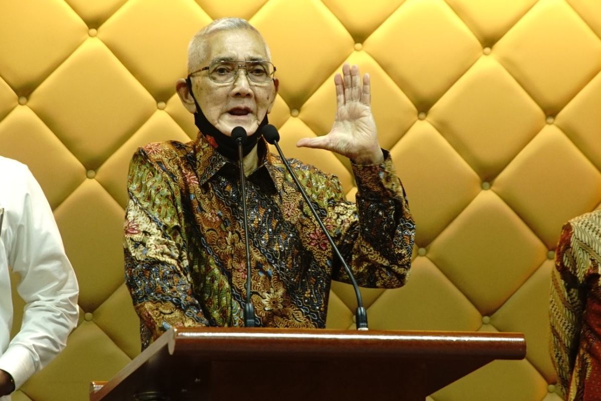 Wakil Presiden Ke-6 RI Try Sutrisno Wafat di RSPAD Gatot Soebroto