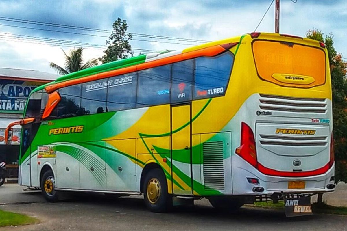 Bus AKAP Royal VVIP milik PO Perintis