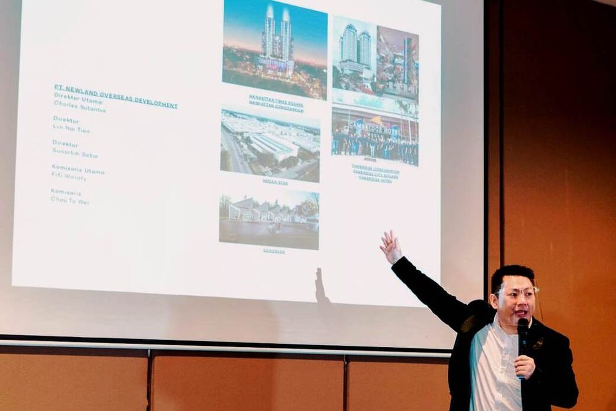 Jonson Lim beberkan tips sukses sebagai broker di Agent Gathering yang digelar Princeton Boutique Living Apartemen di Manhattan Condominium, Kota Medan, Kamis (25/2/2021)