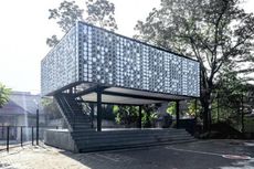 Unik, Bandung Punya Perpustakaan Berdinding 2.000 Ember Es Krim