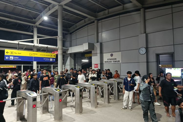 Stasiun Bekasi Timur Setop Perjalanan Sementara, Imbas Kecelakaan KRL dan Argo Bromo Anggrek