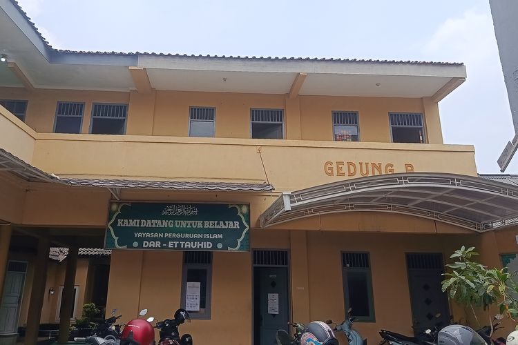Lebih dari 10 Santriwati Diduga Korban Kekerasan Seksual Pimpinan Ponpes Bekasi, Orangtua Jemput Anak