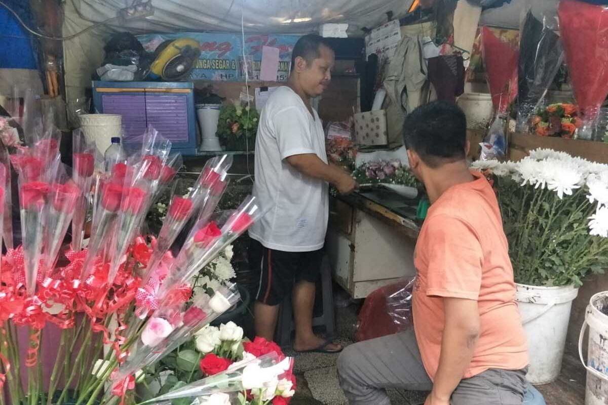 Kondisi Pasar Kembang Cikini, Menteng, Jakarta Pusat di hari valentine, Jumat (14/2/2020)