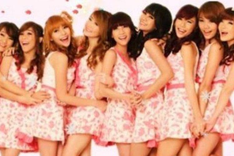 Cherrybelle saat masih diperkuat oleh Anisa Rahma