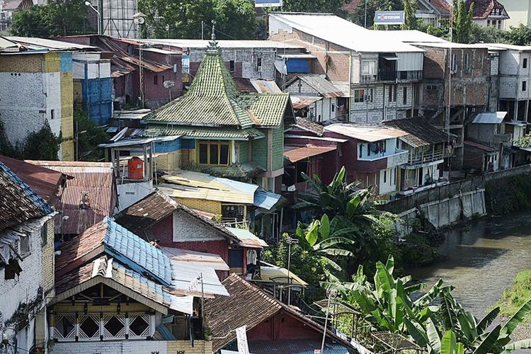 Rumah hunian Kampung Code yang berada di tepi Sungai Code, Yogyakarta, Selasa (15/1/2019).
