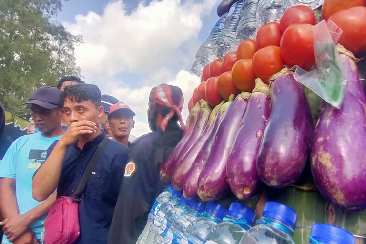 Sebanyak 22 gunungan disiapkan dalam Nyadran Agung 2023 di alun-alun Wates, Kabupaten Kulon Progo, Daerah Istimewa Yogyakarta.