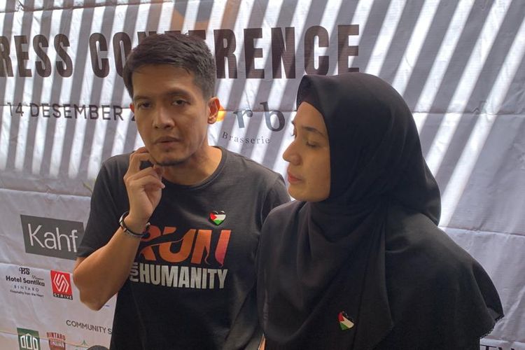 Dimas Seto dan Dhini Aminarti ditemui di Bintaro, Tangerang Selatan, Kamis (14/12/2023).  