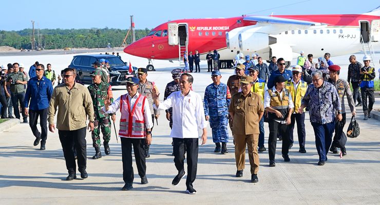 Serba-serbi Pesawat RJ-85 yang Ditumpangi Jokowi Jajal Bandara IKN