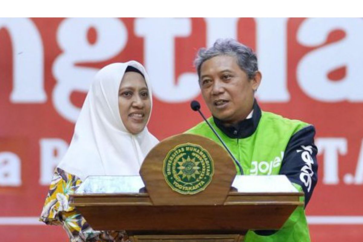 Kisah Arief, Driver Ojol Ponorogo yang Anaknya Raih Beasiswa S1 Kedokteran UMY