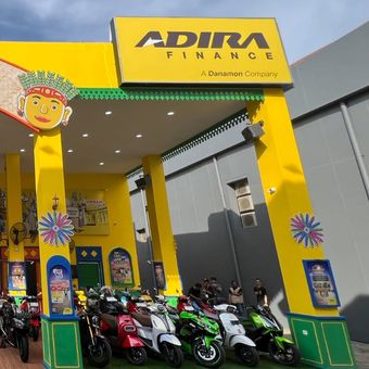 Adira Finance memberikan sederet promo dan penawaran menarik dalam Jakarta Fair Kemayoran 2024 yang berlangsung pada 12 Juni sampai 14 Juli 2024 di Jakarta International Expo.