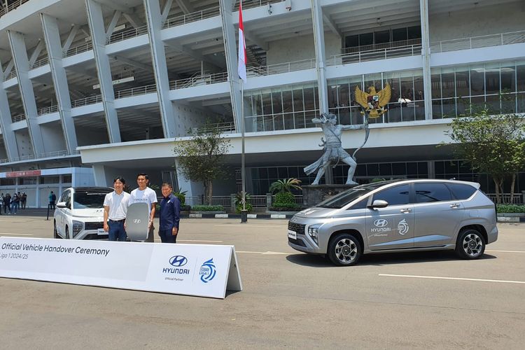 Hyundai Stargazer resmi menjadi Official Vehicle Partner Liga 1 2024/25.