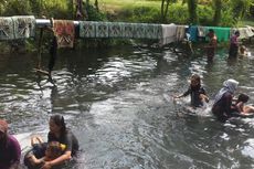 Tradisi Cuci Karpet di Sumber Umbulan Jelang Ramadhan