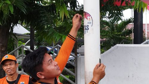 Satpol PP DKI Pastikan Seluruh APK di "Flyover" Telah Dicopot Jelang Pencoblosan Besok