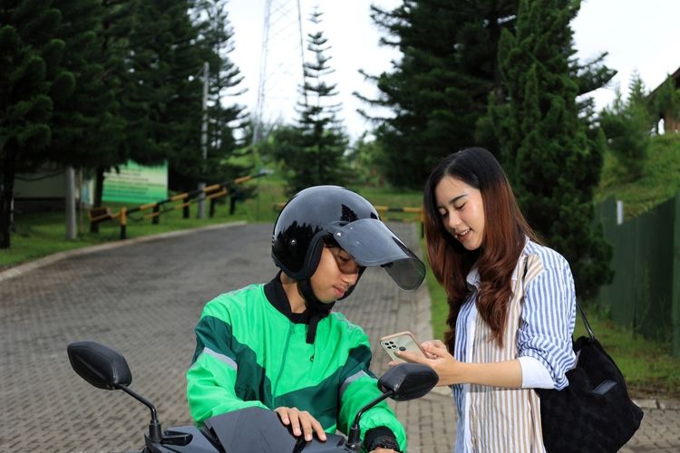 Merasa Tidak Aman Saat Naik Ojol? Ini 3 Langkah yang Bisa Dilakukan