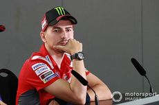 Lorenzo Komentari Jatuhnya Valentino Rossi di Sepang
