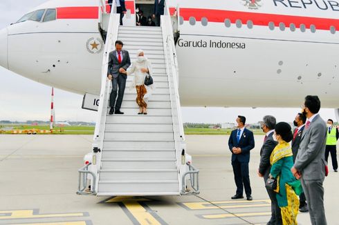 Penjelasan Kemenlu soal Jokowi Tak Disambut Pejabat Tinggi AS Saat Tiba di Washington