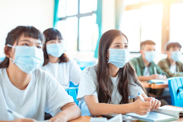 Ilustrasi aktivitas belajar mengajar di sekolah di tengah pandemi