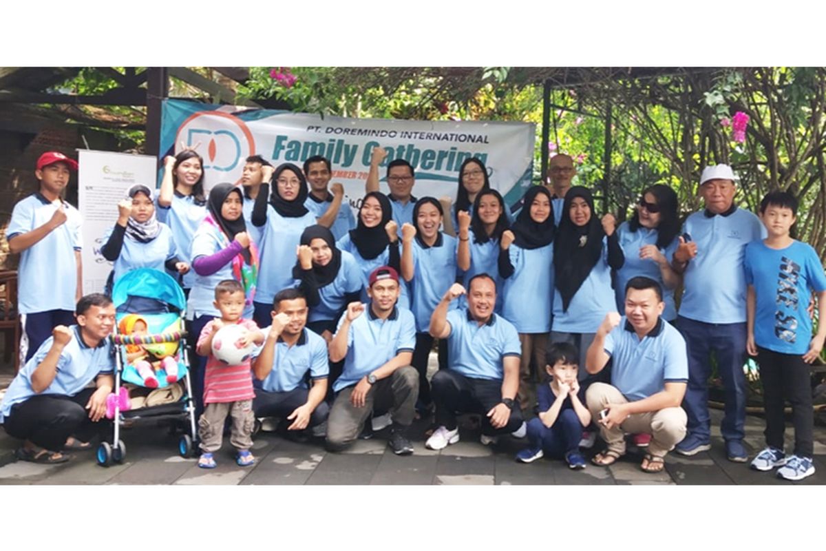 Family Gathering tim Doremindo Agency beserta keluarga. (Doremindo)
