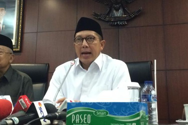 Menteri Agama Lukman Hakim Saifuddin dalam pertemuan bersama para tokoh agama di Kementerian Agama, Jakarta, Jumat (14/10/2016).