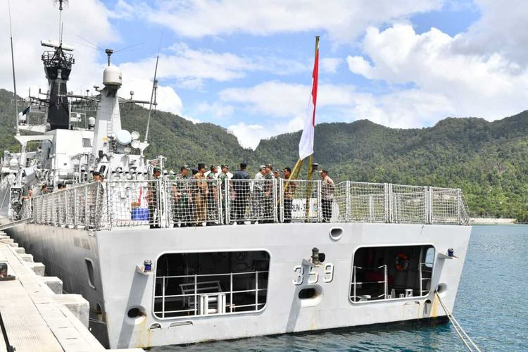 Presiden Joko Widodo menegaskan bahwa kedaulatan tidak bisa lagi ditawar-tawar, hal ini diungkapkan beliau saat meninjau kekuatan TNI yang melakukan penjagaan di wilayah Natuna