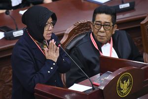 Di Sidang MK, Risma Jelaskan Alasan Kemensos Tak Lagi Salurkan Bansos Beras