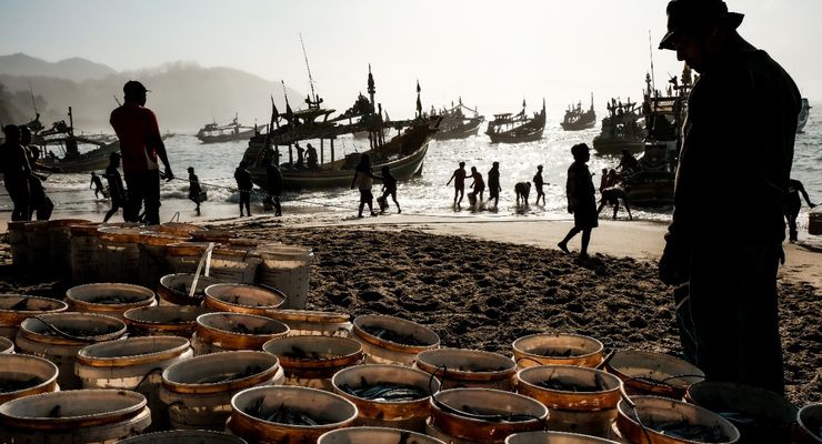 Keterasingan Pak Marhaen Menjelang Pemilu 2024