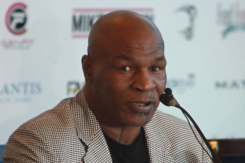 Eks Pelatih: Mike Tyson Bisa Pukul KO Deontay Wilder dalam 1 Menit!