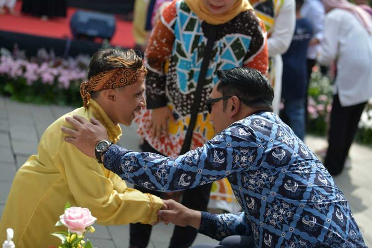 Gubernur Jawa Barat Ridwan Kamil saat menghadiri Peringatan Hari Disabilitas Internasional Tingkat Provinsi Jawa Barat Tahun 2022 di Gedung Sate, Kota Bandung, Jawa Barat Rabu (14/12/2022).