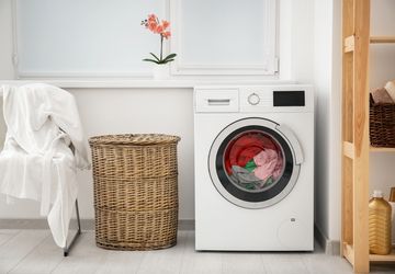 6 Pakaian yang Tidak Boleh Dicuci di Mesin Cuci, Ini Alasannya