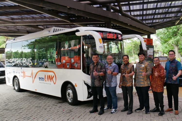 BSD Link Electric Bus telah resmi beroperasi di kawasan township BSD City mulai Jumat (7/10/2022). 